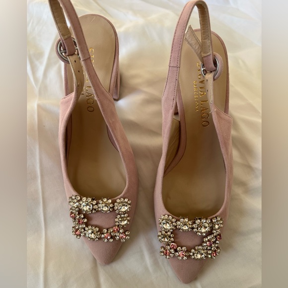 Silvia Lago sling back heel in pink suede with removable crystal buckle. - Picture 3 of 11